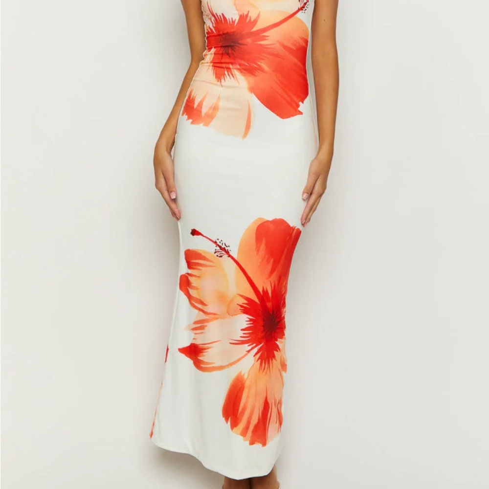 Beginning boutique Arizona White Floral Print Maxi Dress